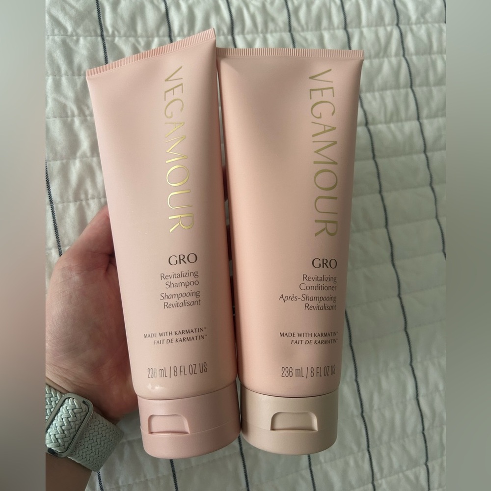 NEW VEGAMOUR GRO Revitalizing Shampoo & Conditioner